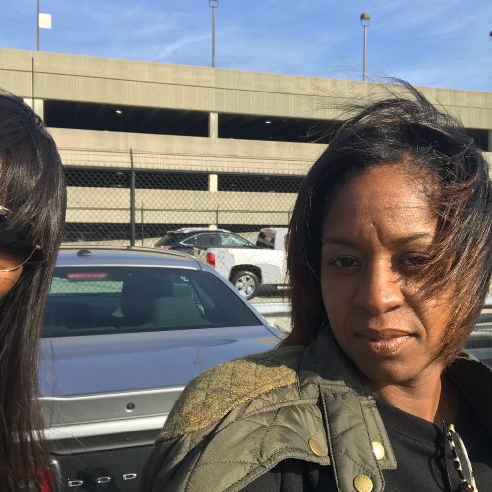 Meet your Posher, Dione